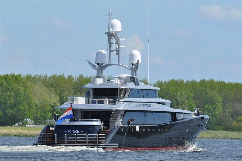 Yacht KISS, a Feadship Superyacht designed by Dubois CHARTERWORLD